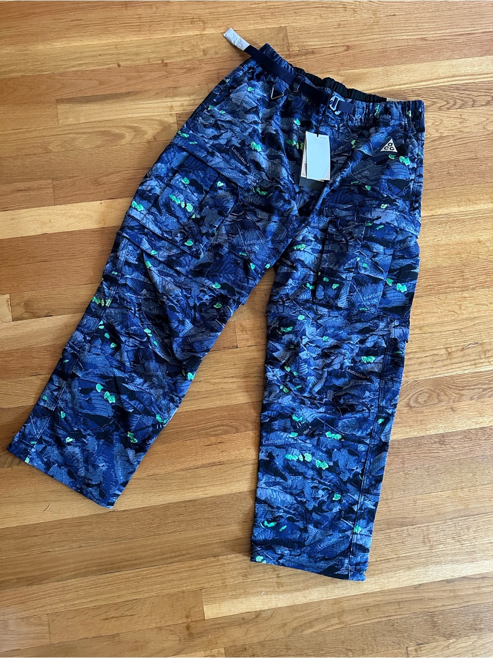 Nike ACG Men's Blue Camo Cargo Pants. BNWT. Men’s size medium
